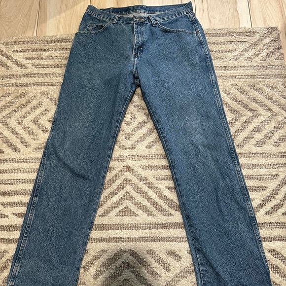 Wrangler Men's Blue and Navy Jeans - Picture 1 of 2